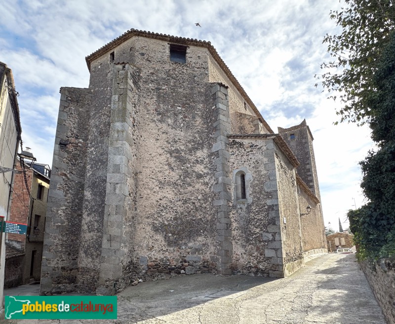 Sant Pere de Vilamajor - Església de Sant Pere. Absis (Foto: Albert Esteves, 2023) Sant Pere de Vilamajor - Església de Sant Pere. Absis