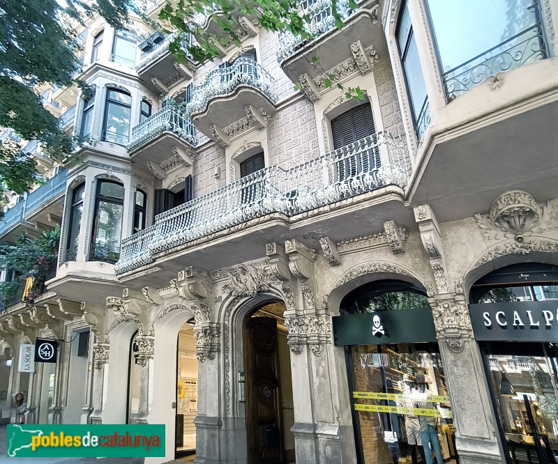 Casa Dolors Mora