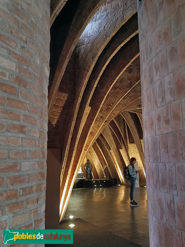 Barcelona - Casa Milà (La Pedrera). Les golfes (Foto: Anna Corcoll, 2023) Barcelona - Casa Milà (La Pedrera). Les golfes