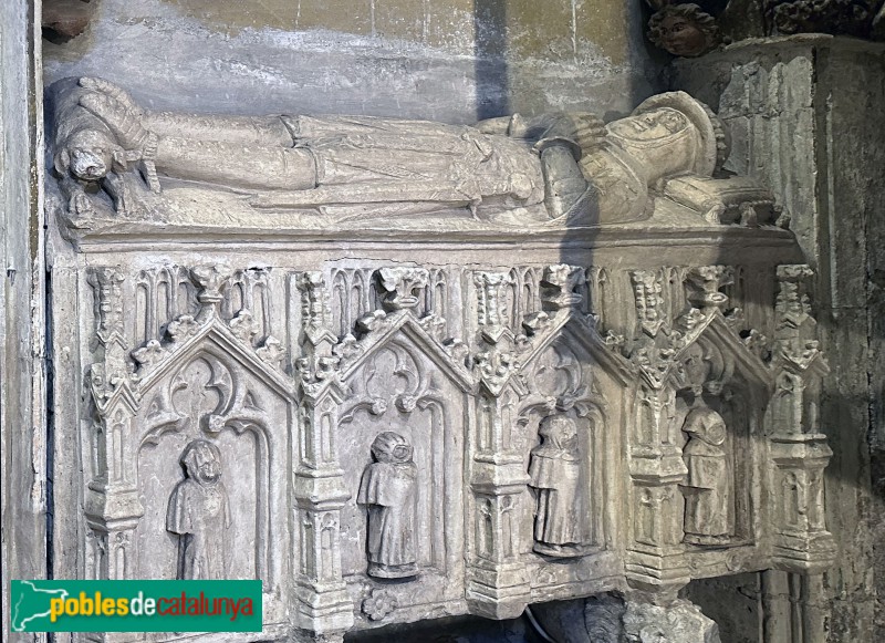 Vilafranca del Penedès - Església de Sant Francesc. Sepulcre de la família Boixadors (segle XIV) (Foto: Albert Esteves, 2024) Vilafranca del Penedès - Església de Sant Francesc. Sepulcre de la família Boixadors (segle XIV)
