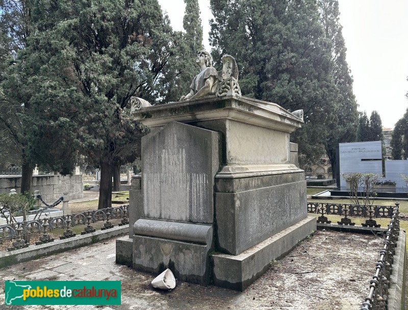 Vilafranca del Penedès - Cementiri. Panteó Josep Balaguer i Martí (Foto: Albert Esteves, 2024) Vilafranca del Penedès - Cementiri. Panteó Josep Balaguer i Martí