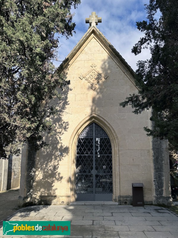 Vilafranca del Penedès - Cementiri. Panteó Maria Torres Almirall