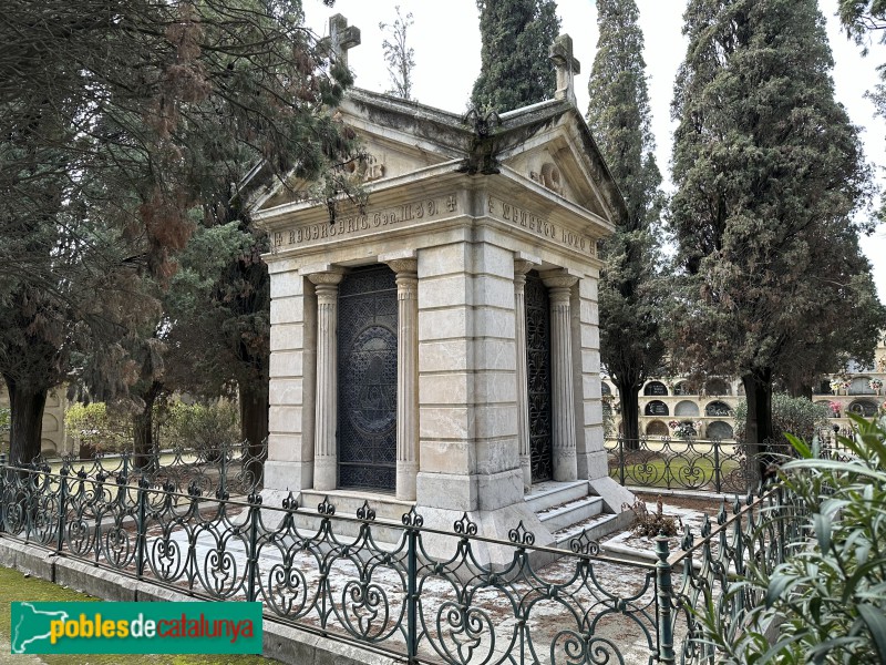 Vilafranca del Penedès - Cementiri. Panteó Miret Abad