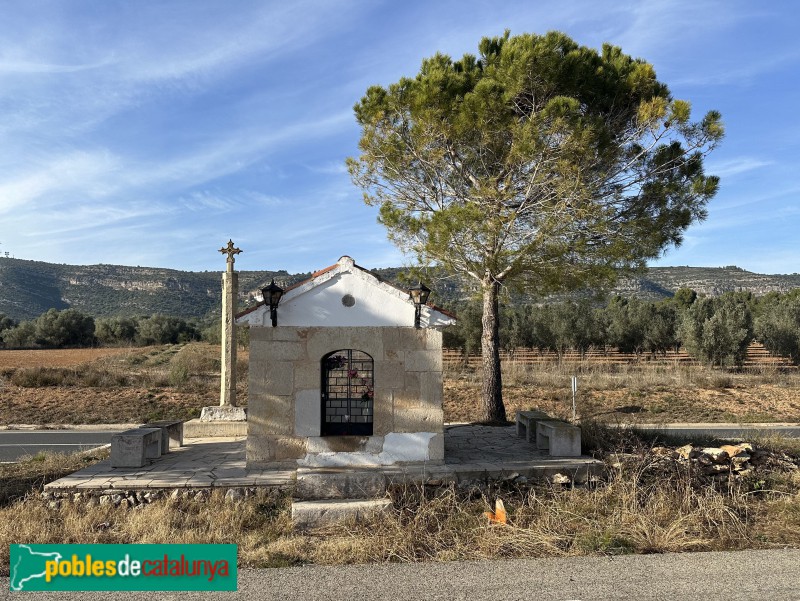 Ulldecona - Creu i Capella-pedró de la Pietat