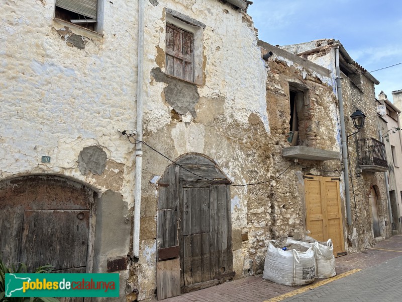 Cases antigues de Godall (Foto: Albert Esteves, 2024) Cases antigues de Godall
