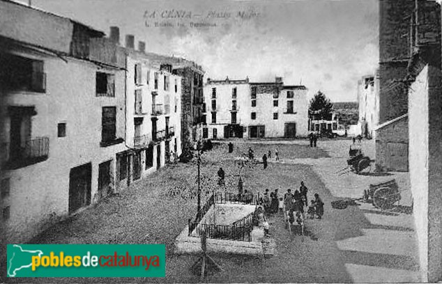 La Sénia - Font Vella de la plaça Major. Postal antiga