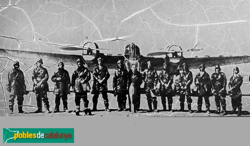 La Sénia - Pilots de la 4ª esquadrilla republicana de Tupolev SB-2 (Foto: cartell in situ) La Sénia - Pilots de la 4ª esquadrilla republicana de Tupolev SB-2