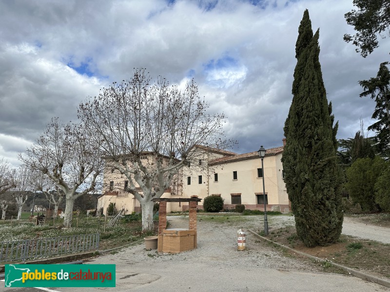 Lliçà de Vall - Les Torres de Santa Maria (Foto: Albert Esteves, 2024) Lliçà de Vall - Les Torres de Santa Maria