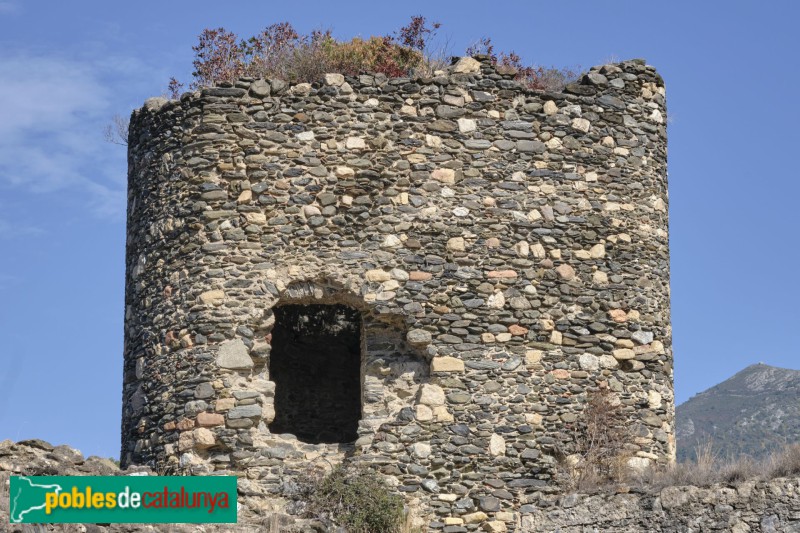 Sant Esteve de Palautordera - Castell de Montclús (Foto: <i>Raül Costal -invarquit.cultura.gencat.cat-</i>, 2022) Sant Esteve de Palautordera - Castell de Montclús