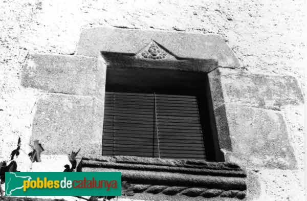 Sant Esteve de Palautordera - Can Cucurull (Foto: <i>M. de las Virtudes Angulo Guardia -calaix.gencat.cat-</i>, 1990) Sant Esteve de Palautordera - Can Cucurull