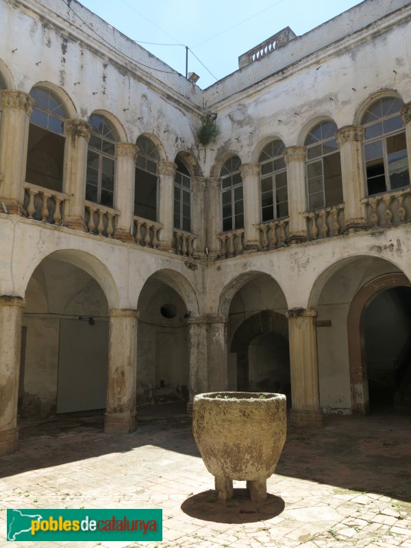 Sant Sadurní d'Anoia - Can Guineu (Foto: <i>Enric</i>, 2019) Sant Sadurní d'Anoia - Can Guineu