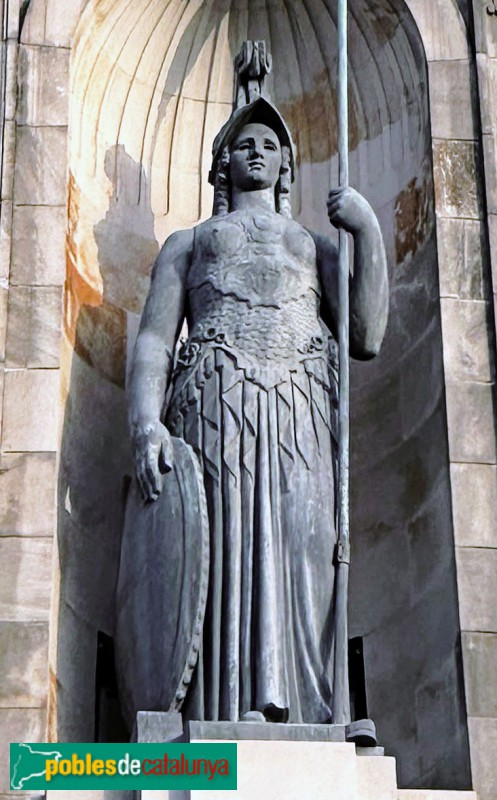 Barcelona - Plaça Catalunya, 21. Estàtua de Minerva (Foto: Albert Esteves, 2024) Barcelona - Plaça Catalunya, 21. Estàtua de Minerva