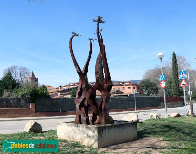 Sant Esteve de Palautordera - Escultura Els Quatre Hereus (Foto: Albert Esteves, 2024) Sant Esteve de Palautordera - Escultura Els Quatre Hereus