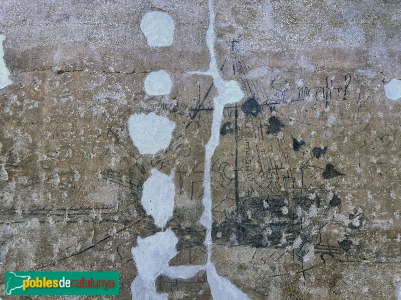 Rubí - Museu-Castell. Grafit medieval dels segles XIX-XV (Foto: Albert Esteves, 2024) Rubí - Museu-Castell. Grafit medieval dels segles XIX-XV