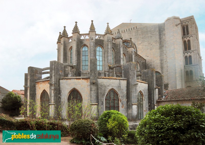 Girona - Catedral de Santa Maria. Exterior dels absis i campanar romànic