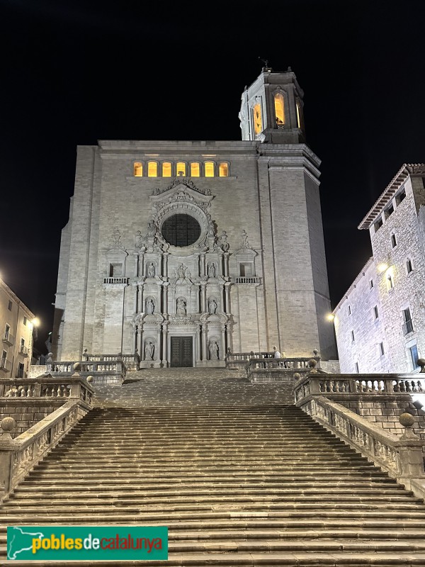 Girona - Catedral de Santa Maria. Façana principal (Foto: Albert Esteves, 2024) Girona - Catedral de Santa Maria. Façana principal