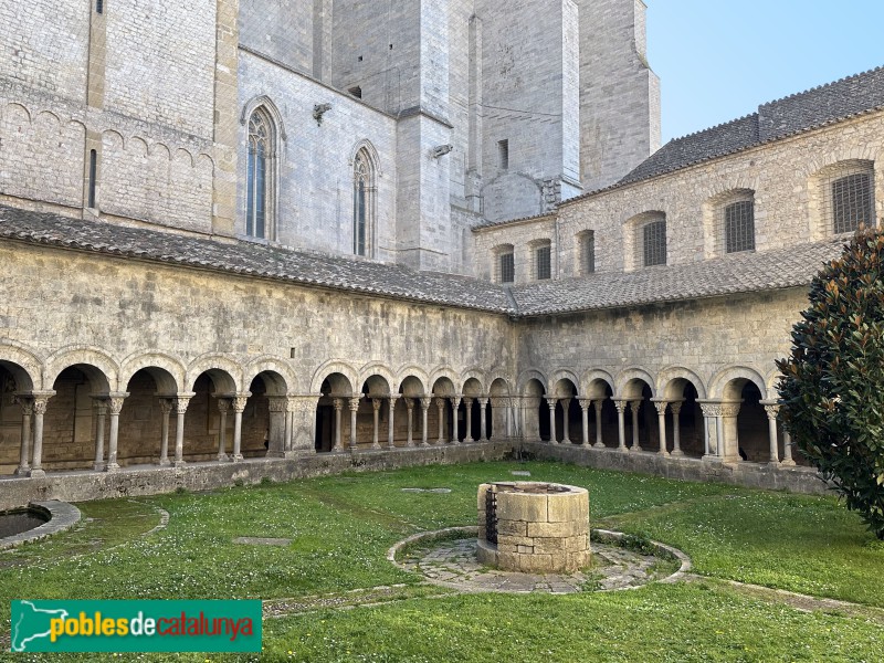 Girona - Claustre de la catedral (Foto: Albert Esteves, 2024) Girona - Claustre de la catedral