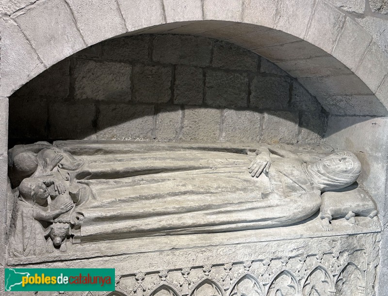 Girona - Claustre de la catedral. Sepulcre d'Elionor de Cabrera