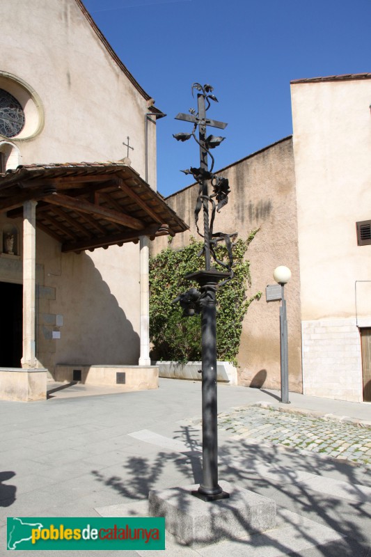 La Cellera de Ter - Creu de la plaça de l'Església