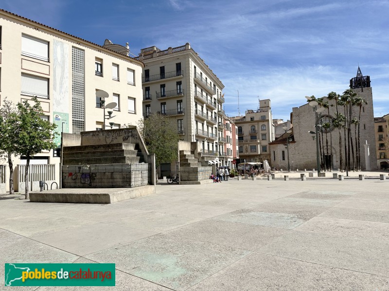 Girona - Plaça U d'Octubre (Foto: Albert Esteves, 2024) Girona - Plaça U d'Octubre
