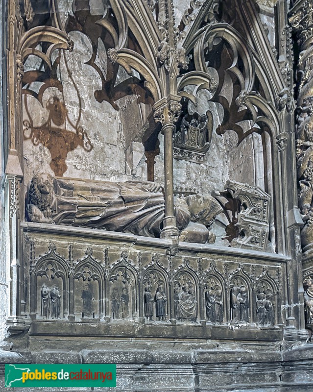 Girona - Catedral. Sepulcre d'Arnau de Mont-rodon