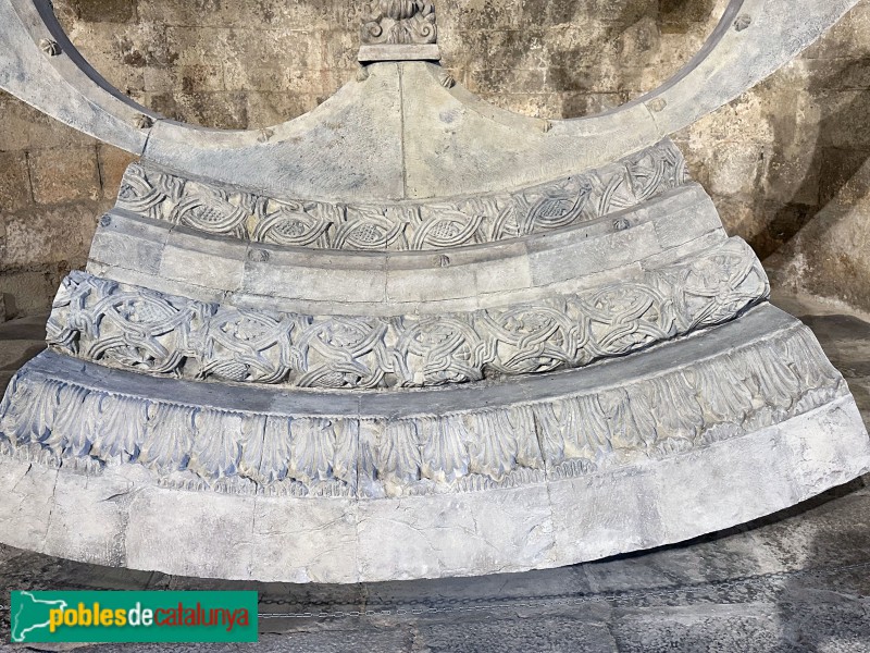 Girona - Sant Pere de Galligants. Reproducció de la rosassa