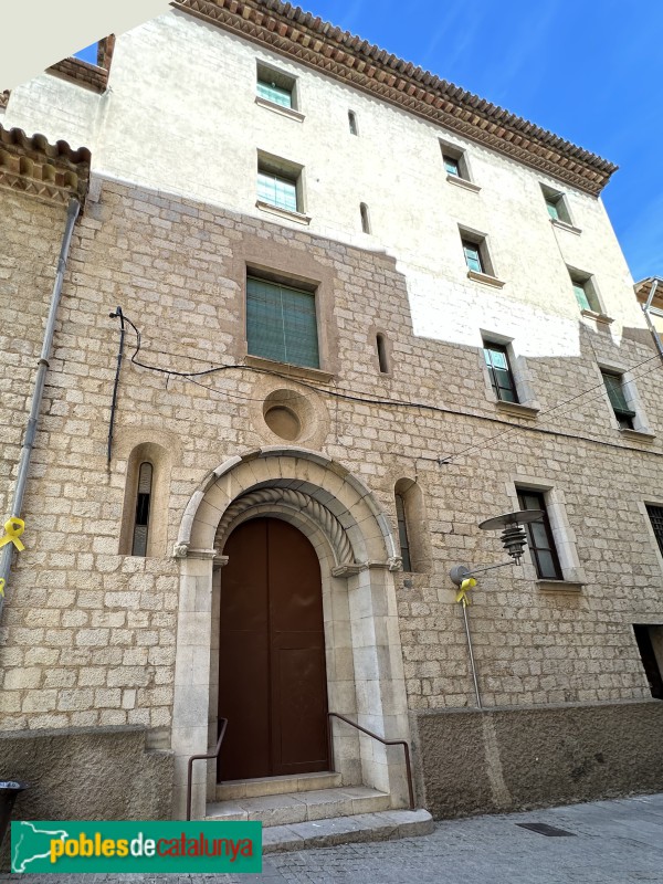 Girona - Església de Santa Susanna. Façana lateral (Foto: Albert Esteves, 2024) Girona - Església de Santa Susanna. Façana lateral