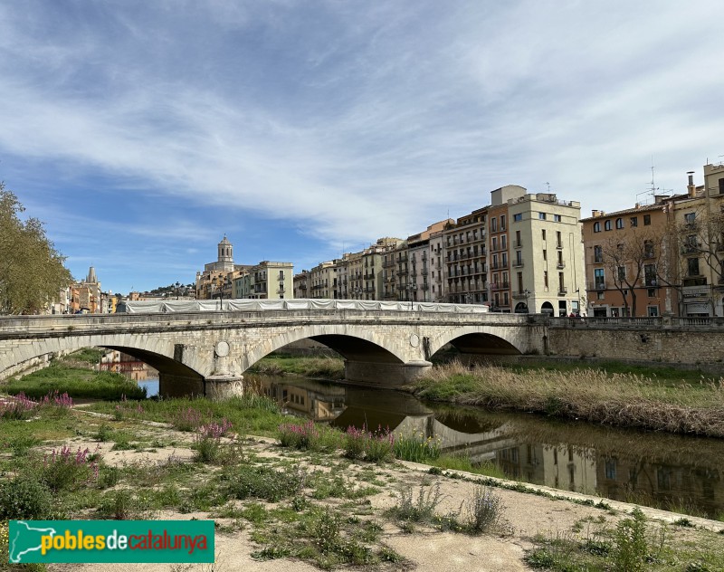 Girona - Pont de Pedra (Foto: Albert Esteves, 2024) Girona - Pont de Pedra