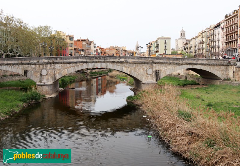Girona - Pont de Pedra (Foto: Albert Esteves, 2024) Girona - Pont de Pedra