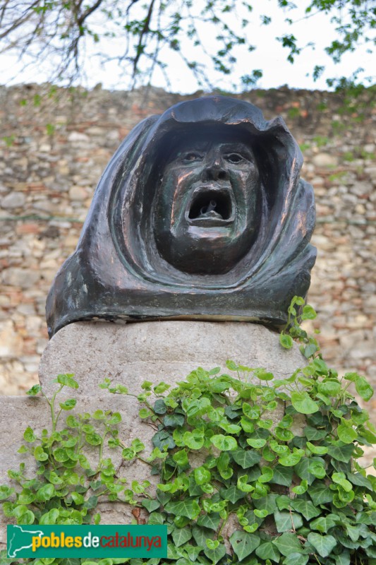 Girona - Escultura <i>El crit de la bruixa</i>