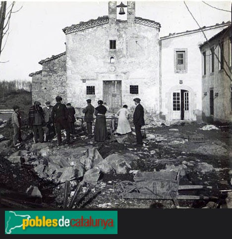 Fogars de Montclús - Ermita de Santa Fe del Montseny (Foto: <i>Francesc Blasi -Arxiu Fotogràfic Centre Excursionista de Catalunya-</i>, 1913) Fogars de Montclús - Ermita de Santa Fe del Montseny