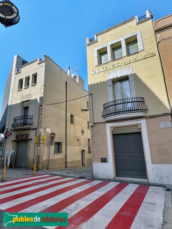 Cases bessones del carrer Hospital