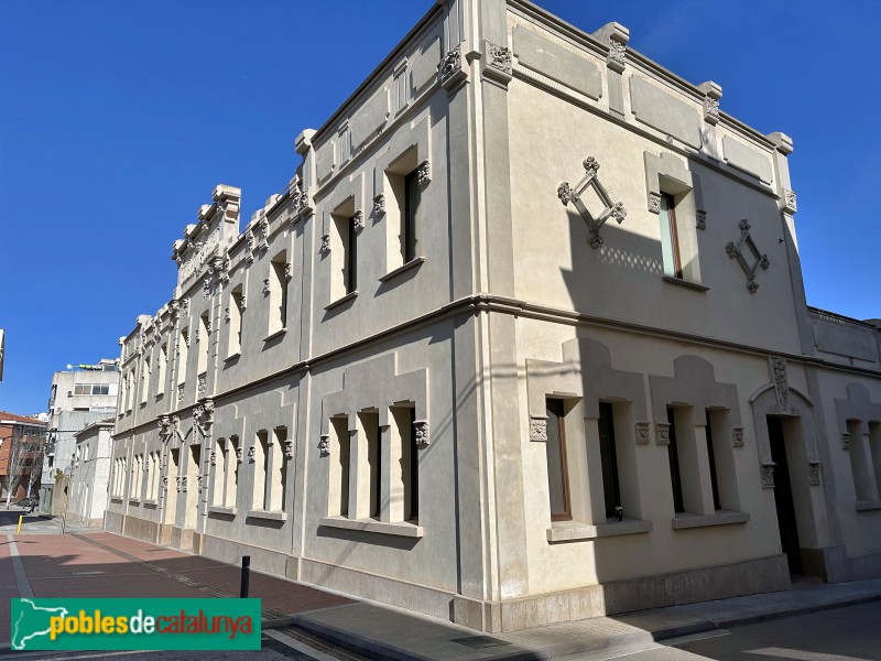 Sant Sadurní d'Anoia - Escoles Públiques (Foto: Albert Esteves, 2024) Sant Sadurní d'Anoia - Escoles Públiques