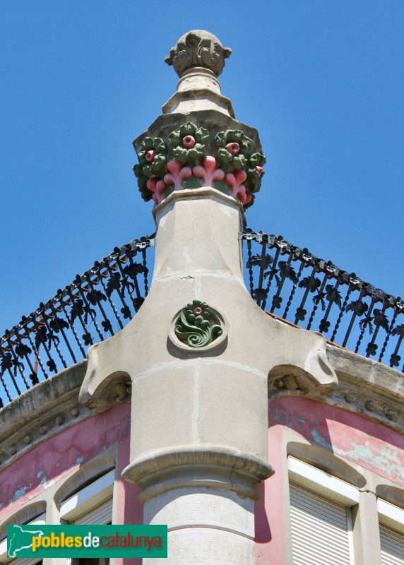 Casa Maria Sàbat (Casa Rigol) (Foto: Albert Esteves, 2013) Casa Maria Sàbat (Casa Rigol)