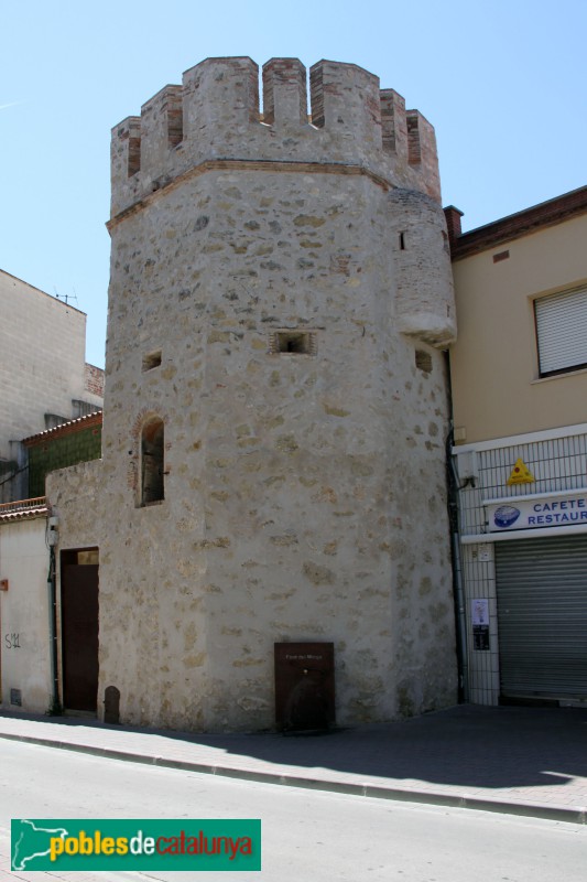 Sant Sadurní d'Anoia - Torre de la Font del Mingo (Foto: Albert Esteves, 2013) Sant Sadurní d'Anoia - Torre de la Font del Mingo