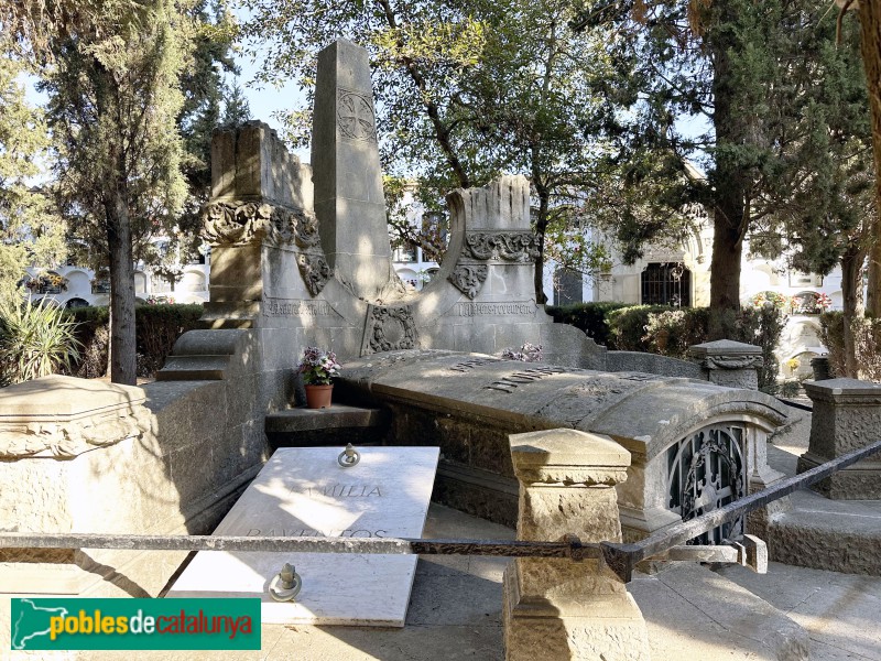 Sant Sadurní d'Anoia - Cementiri. Panteó Domènech (Foto: Albert Esteves, 2024) Sant Sadurní d'Anoia - Cementiri. Panteó Domènech