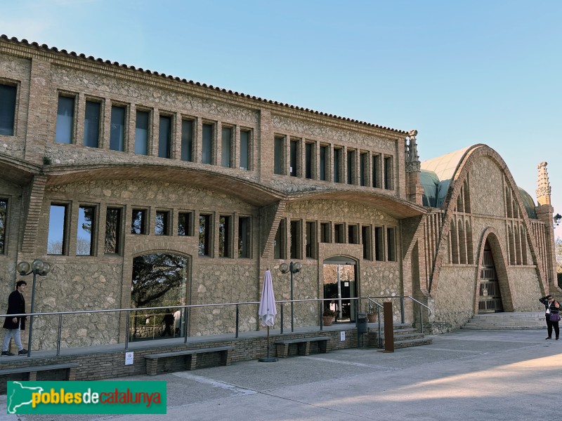 Sant Sadurní d'Anoia - Caves Codorníu. Pavelló d'Expedicions (Foto: Albert Esteves, 2024) Sant Sadurní d'Anoia - Caves Codorníu. Pavelló d'Expedicions