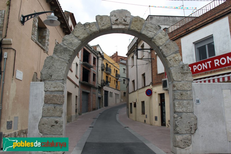Portal de Ponent (Pont Romà)