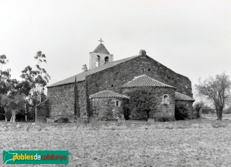 Fogars de Montclús - Santa Magdalena de Mosqueroles (Foto: <i>Albert Aymà -calaix.gencat.cat-</i>, anys 80) Fogars de Montclús - Santa Magdalena de Mosqueroles