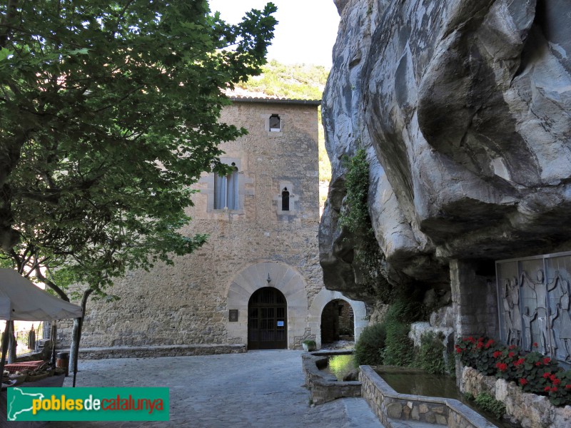 Bigues i Riells del Fai - Monestir de Sant Miquel del Fai. Casa del Prior
