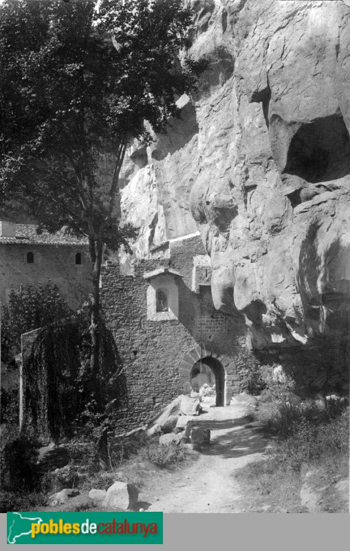 Bigues i Riells del Fai - Monestir de Sant Miquel del Fai. Casa del Prior