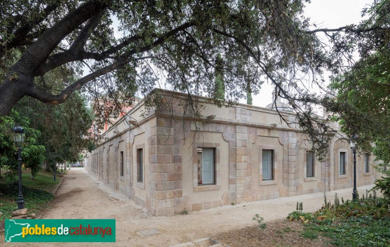 Barcelona - Parc de la Ciutadella - Palau del Governador. Façana posterior (Foto: Sergi Suárez, 2024) Barcelona - Parc de la Ciutadella - Palau del Governador. Façana posterior