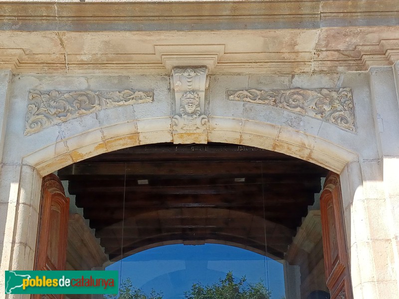 Barcelona - Parc de la Ciutadella - Palau del Governador. Porta Principal (Foto: Sergi Suárez, 2024) Barcelona - Parc de la Ciutadella - Palau del Governador. Porta Principal