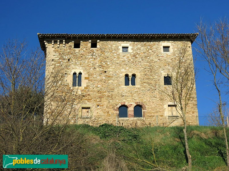 Tona - Casal de Mont-rodon (Foto: <i>Antoni Grífol CC BY-SA 3.0</i>, 2014) Tona - Casal de Mont-rodon