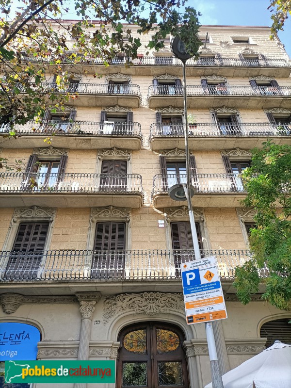 Barcelona - Casa Rarimi Gènova (Floridablanca, 129) (Foto: Anna Corcoll, 2022) Barcelona - Casa Rarimi Gènova (Floridablanca, 129)