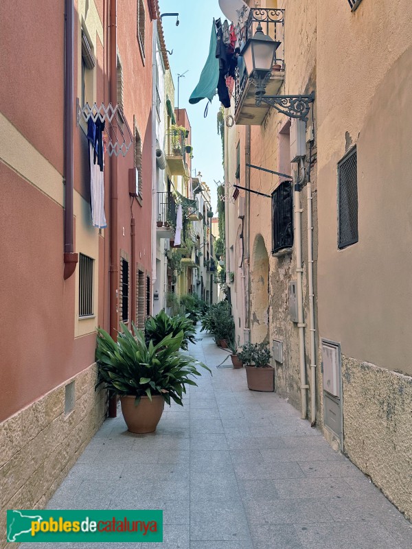 Cambrils - Carrer Lloveras (Foto: Albert Esteves, 2024) Cambrils - Carrer Lloveras