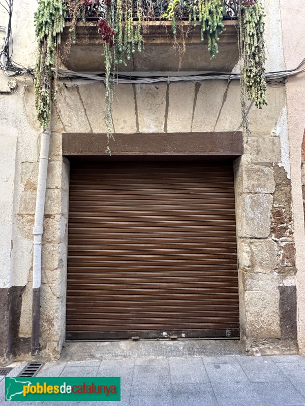Cambrils - Carrer Major. Portal de 1697 (Foto: Albert Esteves, 2024) Cambrils - Carrer Major. Portal de 1697