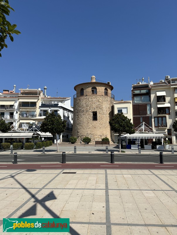 Cambrils - Torre del Port (Foto: Albert Esteves, 2024) Cambrils - Torre del Port