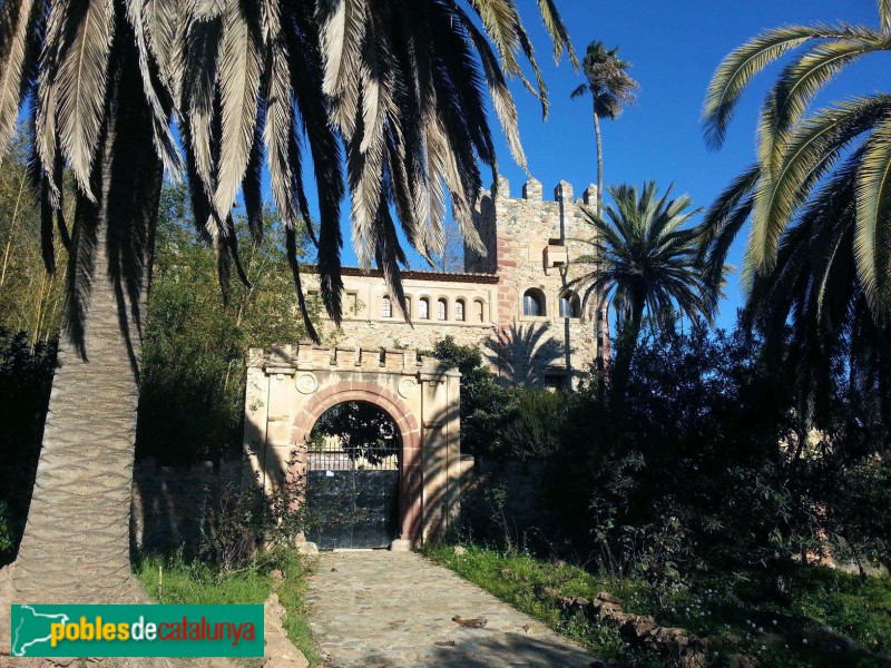 Cambrils - Mas dels Teixells o de Sant Rafael (Foto: <i>Rosana Andreu</i>, 2015) Cambrils - Mas dels Teixells o de Sant Rafael