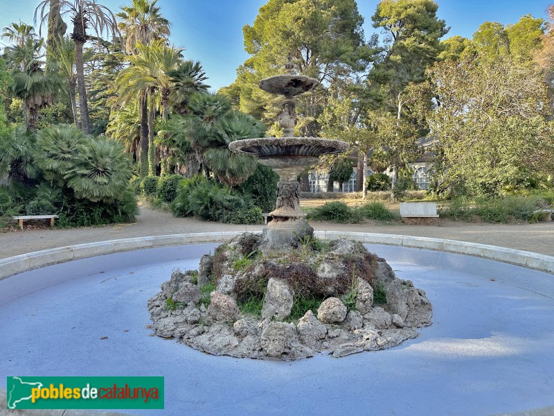 Cambrils - Parc Samà. Font sortidor (Foto: Albert Esteves, 2024) Cambrils - Parc Samà. Font sortidor